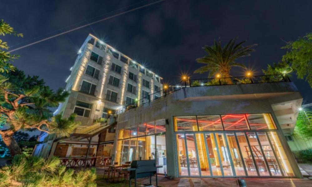 Aurora Hotel Čedžu Exteriér fotografie